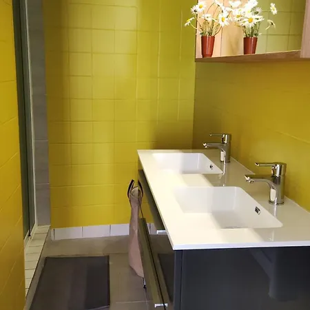 Maison Spacieuse De 2 A 8 Personnes Holiday home Vaumas